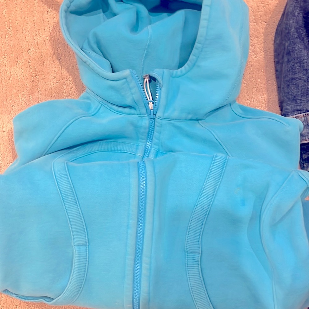 Lululemon full zip down hoodie